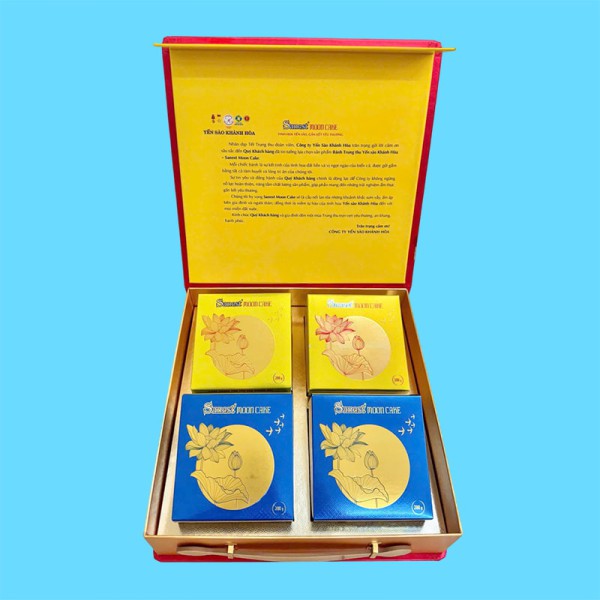 Bánh trung thu Yến Sào nhân mềm hộp 4 bánh x 200g