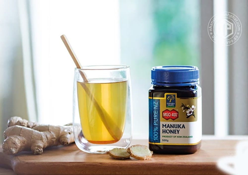 Một ly nước chanh gừng pha mật ong Manuka sẽ là gợi ý tuyệt vời  cho cả ngày khỏe mạnh