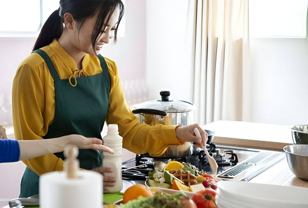 Nấu ăn tại nhà giúp bạn kiểm soát hiệu quả lượng calo nạp vào cơ thể