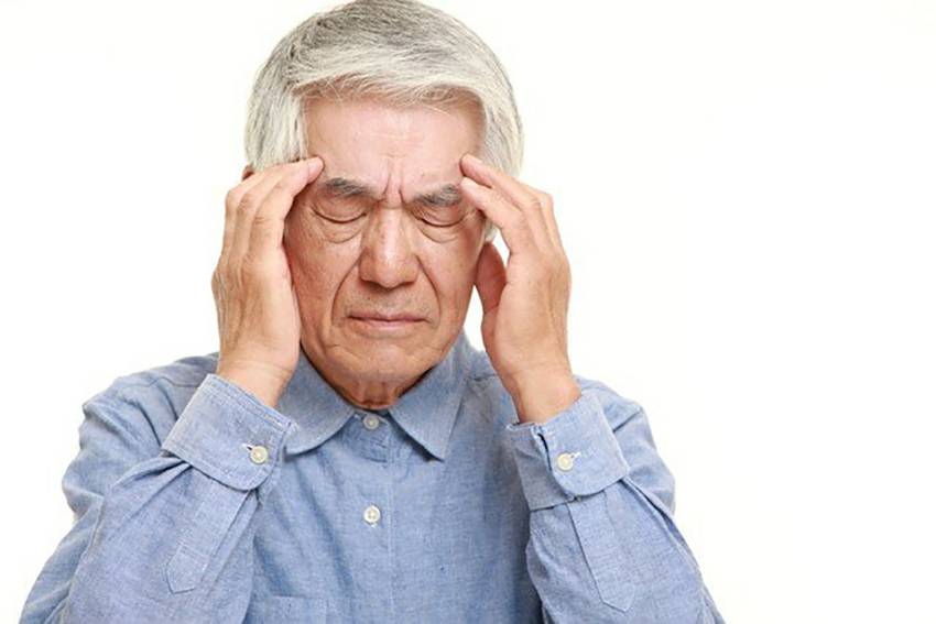 Sa sút trí tuệ gây ảnh hưởng đến sức khỏe của chính người cao tuổi và những người xung quanh